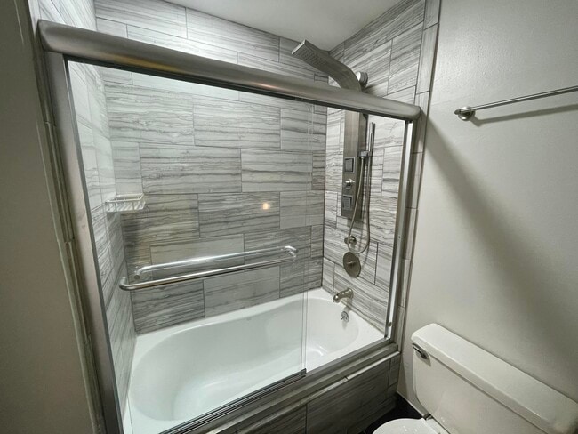 Building Photo - 10635 N Ivy Ct