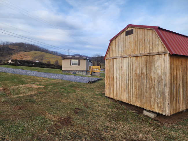 Building Photo - 416 Cavitts Creek Rd