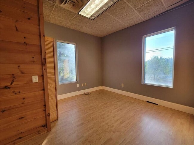 Building Photo - 167 Hefner St