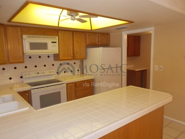 Building Photo - 4338 E Alta Mesa Ave