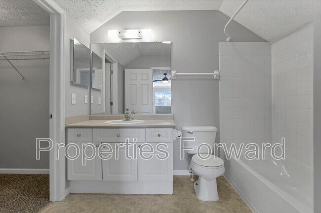 Building Photo - 2623 Landings Way