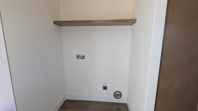 Building Photo - 6656 Pentz Rd