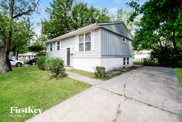 Building Photo - 3820 N Lawndale Ave