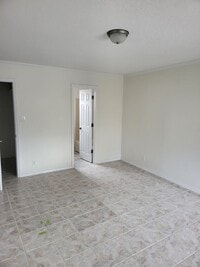 Building Photo - North valley 3 bedroom 2/BA 1245/sf 1/CG 2...