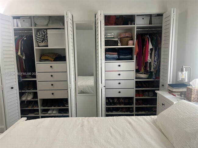 Building Photo - 421 NW 109th Ave