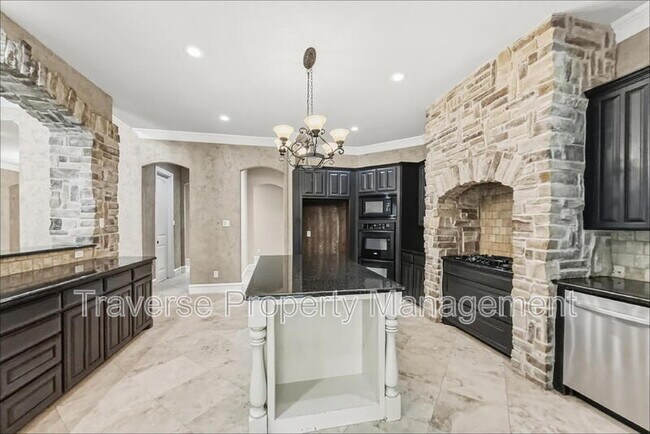 Building Photo - 129 Acorn Ln