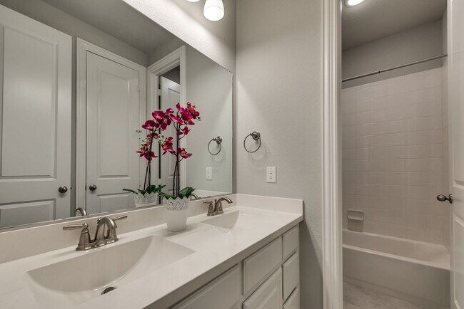 Building Photo - Beautiful Home in Sought-After NWISD!