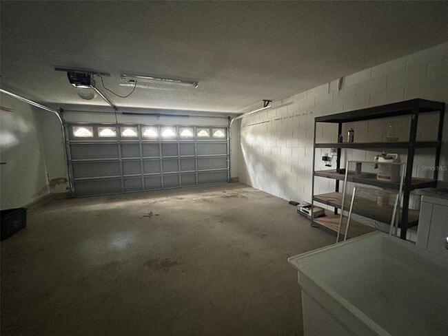 Building Photo - 1879 Meadowgold Ln