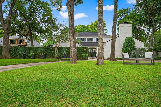 Building Photo - 415 Ramblewood Rd