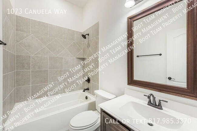 Building Photo - 1073 Canuela Way