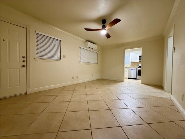 Building Photo - 2812 Wichita St