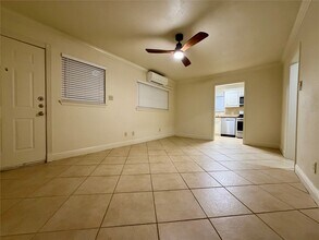 Building Photo - 2812 Wichita St