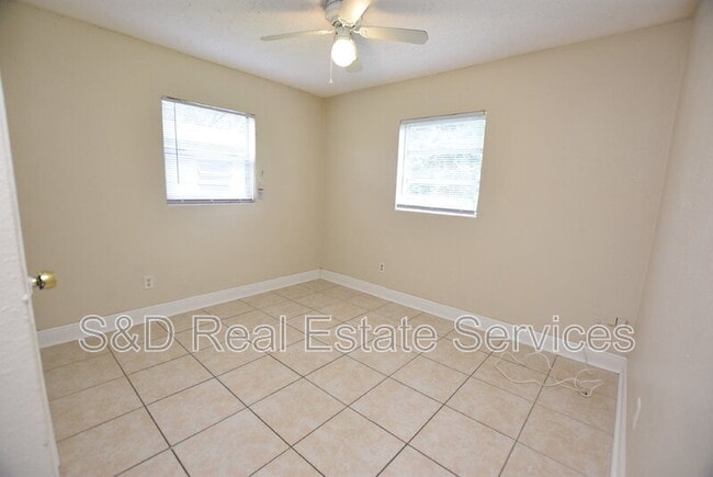 Building Photo - 1804 Elk Dr