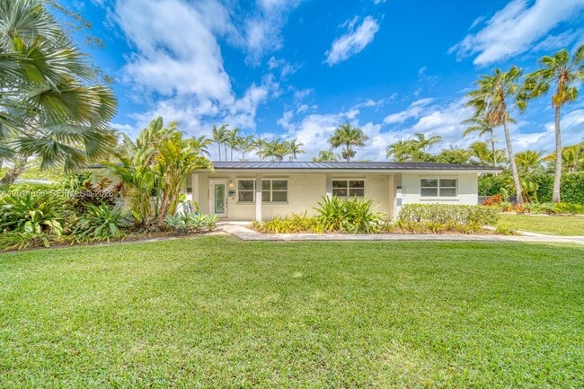 Building Photo - 15730 SW 87th Ct
