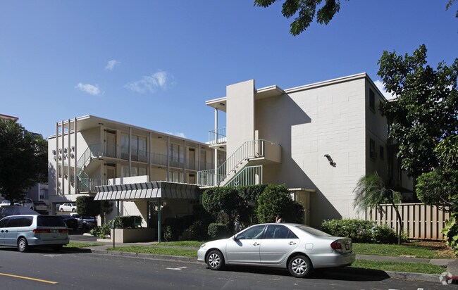 Building Photo - Bishop Manor Apartments