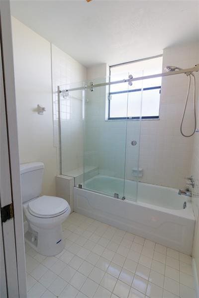 Building Photo - 8197 Royal Palm Ct