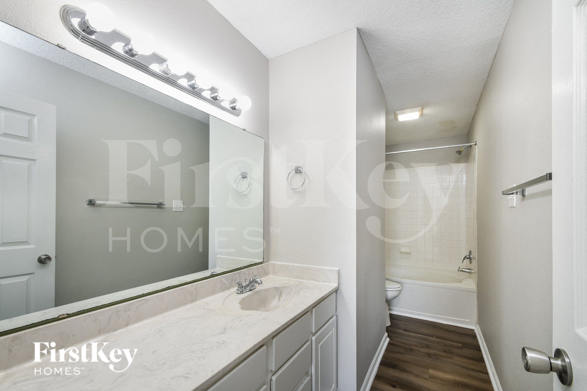 Building Photo - 16700 Aulton Dr