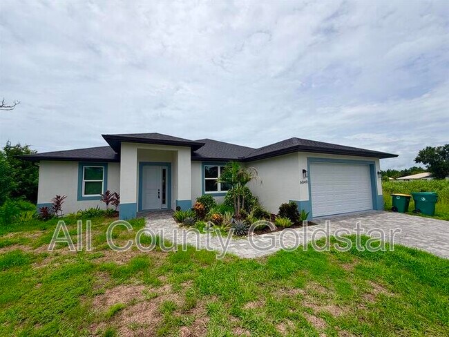 Building Photo - 6049 Higgins Ln