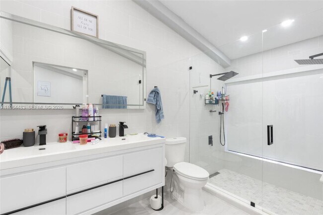 Building Photo - 501 NW 78th Way