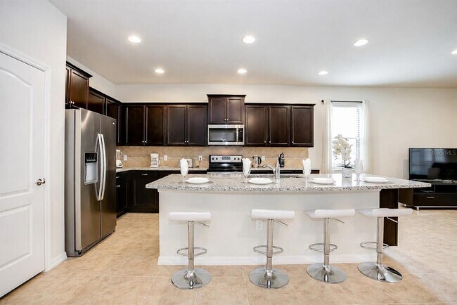 Building Photo - 8861 Corcovado Dr