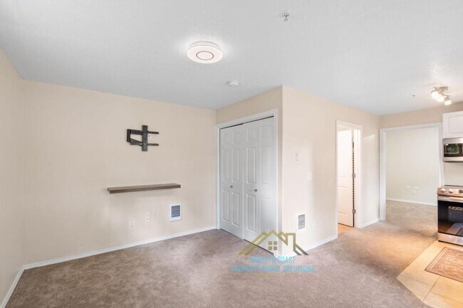 Building Photo - 225 SE 126th Ave