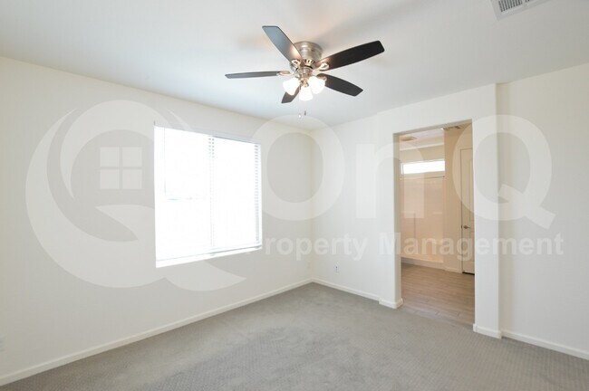 Building Photo - 753 W Nova Pl