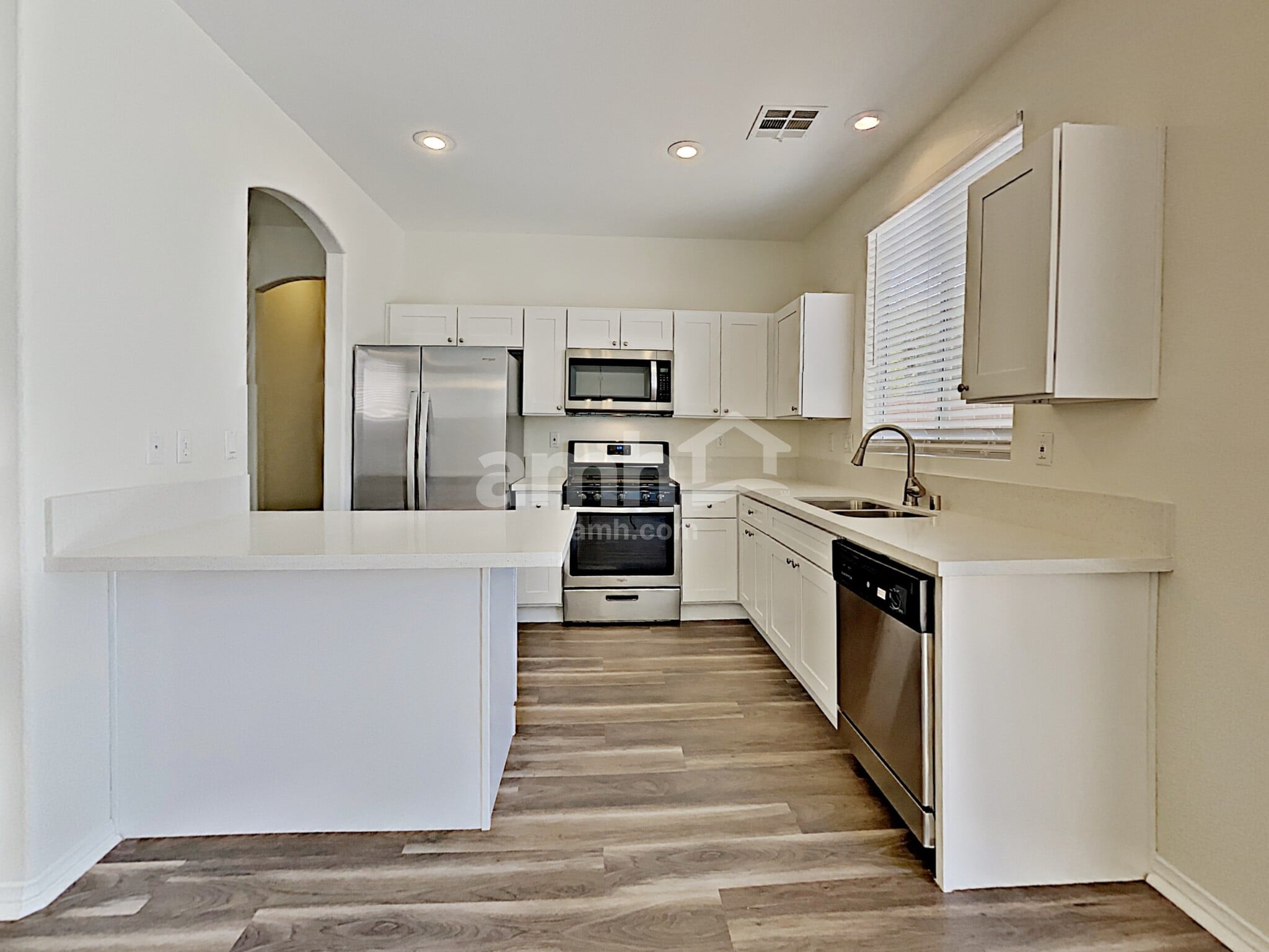 Building Photo - 265 S Summer Meadow St