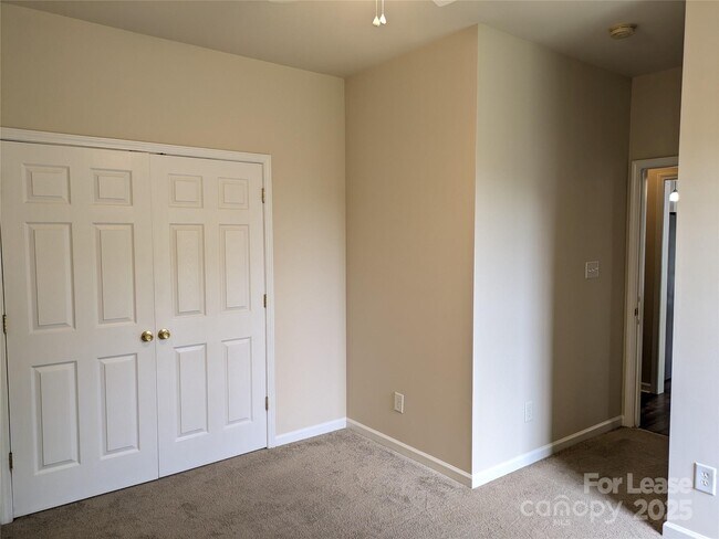 Building Photo - 117 Stallings Mill Dr