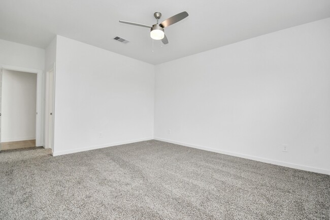 Building Photo - 3843 Pierce Pl Ln