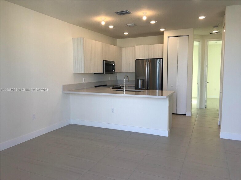 Building Photo - 10046 NW 51st Ter