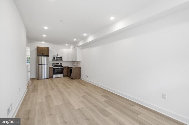 Building Photo - 2237 N 16th St