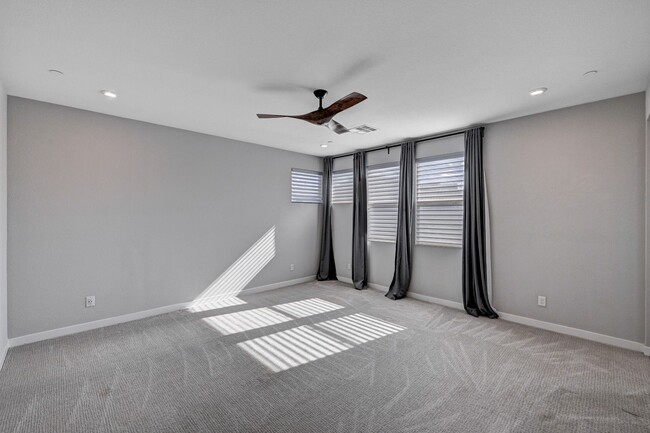 Building Photo - STUNNING 2 Story, 3 Bedroom Home in INSPIR...