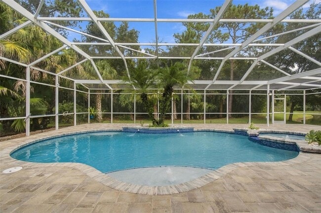 Building Photo - 17323 Emerald Chase Dr