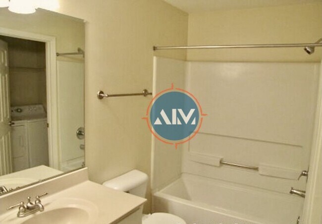 Building Photo - Spacious 2BR Condo with Luxury Amenities - Available August 17