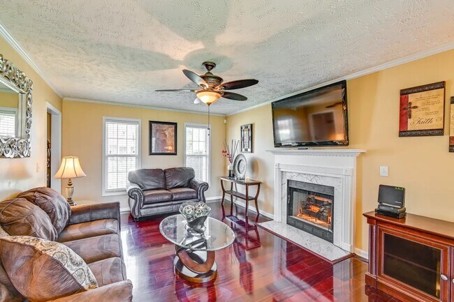 Building Photo - 1139 Curry Ford Dr