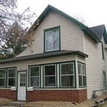 Building Photo - 620-11TH
