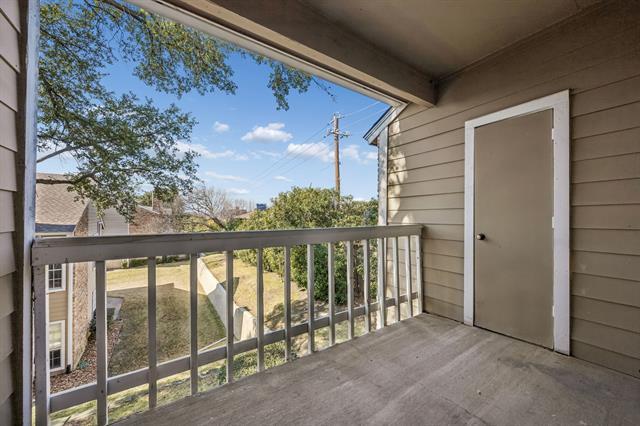 Building Photo - 8600 Coppertowne Ln