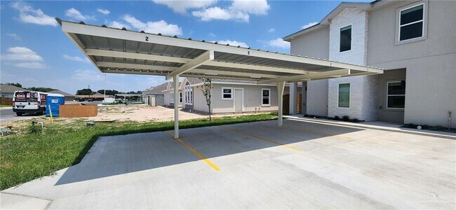 Building Photo - 4700 W Huckleberry St