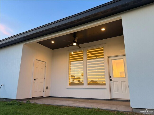 Building Photo - 27 Cooper Ln