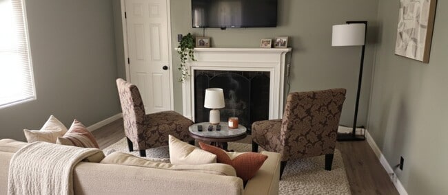 Building Photo - 1341 S Sandusky Ave