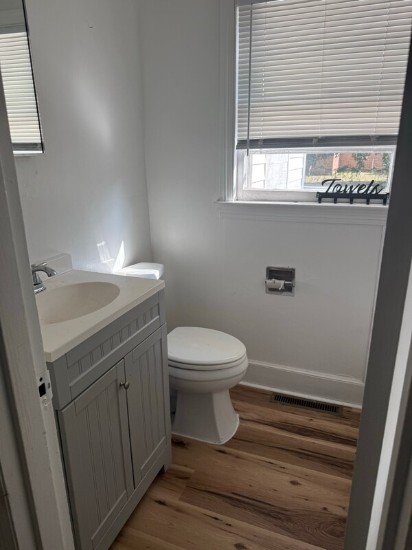 Building Photo - 1105 Sycamore Rd