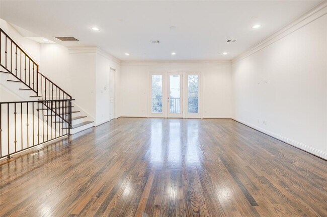 Building Photo - 1510 Johnson St