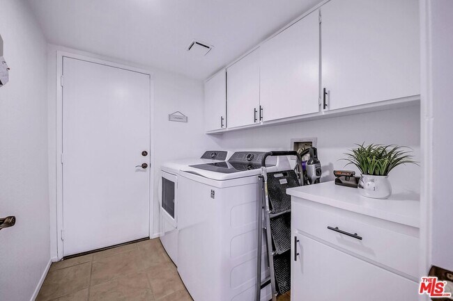 Building Photo - 45808 Sutter Creek Rd