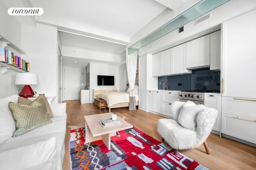 Building Photo - 93 Worth St