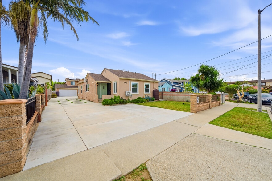 Building Photo - 16306 S Denver Ave