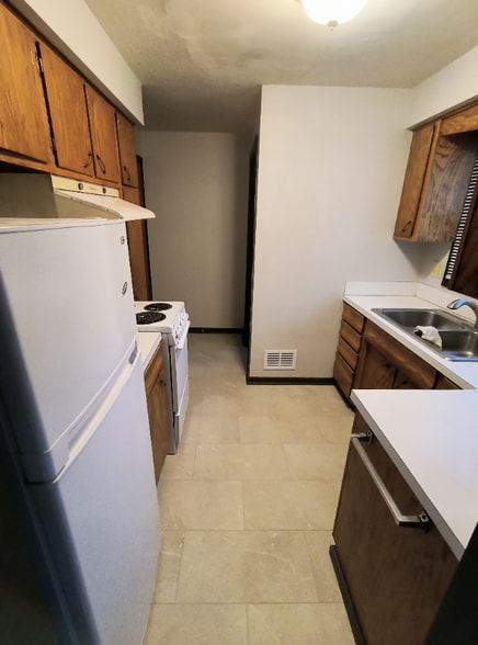 Building Photo - 2025 Texas Ave