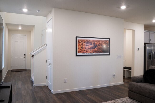 Building Photo - For Rent | $3,200/Month | 3 Bed | 3 Bath |...