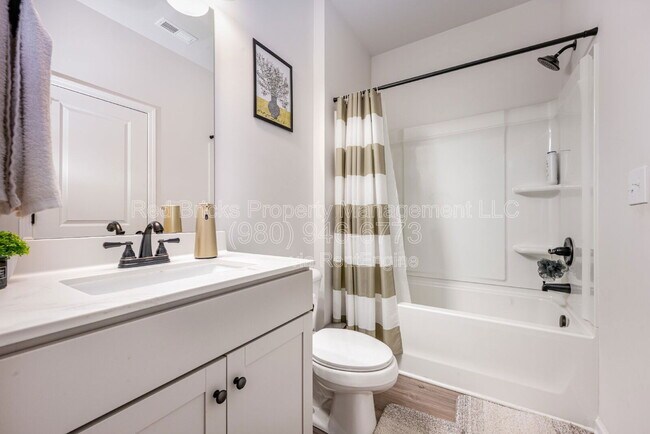 Building Photo - 9046 Evercrisp Ln