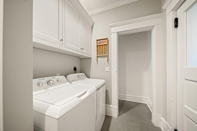 Building Photo - 503 S 3rd St