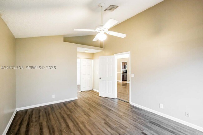 Building Photo - 6821 NW 28th Pl